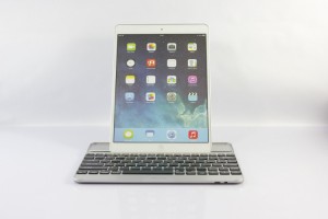 iPad air/iPad5専用用 ワイヤレス Bluetooth キーボード 合体型☆ 2カラー選択