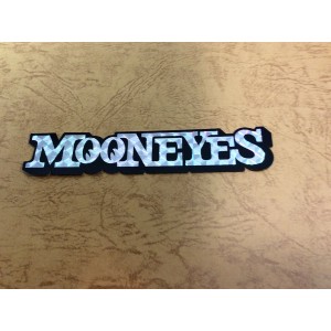 ムーンアイズ　MOONEYES プリズムステッカー Sサイズ　人気 ステッカー シール 車 バイク アメリカン雑貨、アメリカ雑貨 アメ雑 ガレージ