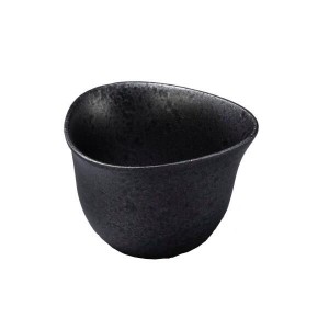 砺波商店 日本製 三角深小鉢 むすびカップ 落としても割れない 陶器に見える アルミ製 軽量 黒釉 特大 アウトドア キャンプ 塗りなおし可