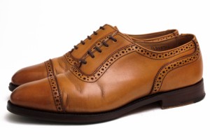 ○トリッカーズ Tricker's 牛革 カーフ ビジネスシューズ M6143 Belgrave ベルグレイブ クォーターブローグ キャップトゥ グッドイ 中古