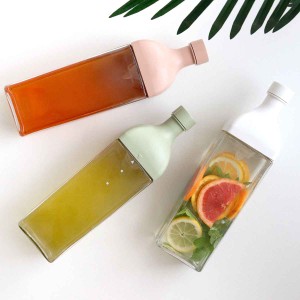 ハリオ カークボトル 1.2L プラスチック （ HARIO 食洗機対応 冷水筒 水差し 麦茶ポット 水さし 冷水ポット 日本製 横置き 縦置き 角型 