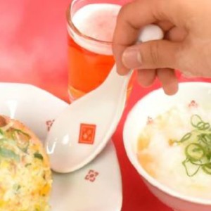 レンゲ 14cm 台湾ネオン 陶磁器 （ 食洗機対応 れんげ 蓮華 陶器製 中華風 スープ 鍋 ラーメン チャーハン カトラリー 台湾風 かわいい 