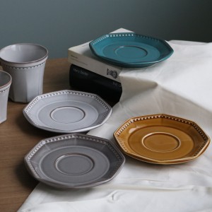 プレート 16cm ソーサー 美濃焼 コリーヌ Coline 皿 食器 磁器 日本製 （ コーヒーソーサー 取り皿 電子レンジ対応 食洗機対応 リム皿 白