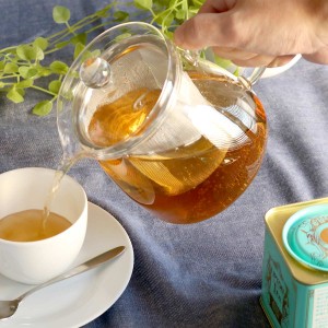 ティーポット 800ml 茶こし付き 耐熱ガラス お茶ポット （ 電子レンジ対応 紅茶ポット ストレーナー 茶こし ティーサーバー 紅茶 ガラス