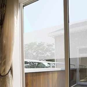 窓貼りシート メッシュタイプ ホワイト 180cm×90cm 複層・網入りガラス対応 遮光 目隠し （ 目隠しフィルム 窓ガラス用 フィルム シート
