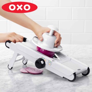 OXO Vブレードスライサー 食洗機対応 （ オクソー スライサー 野菜スライサー 千切り 平切り スライス 厚さ調節 安全 安心 ホルダー付き 