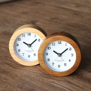 置き時計 アラームクロック 無垢材 目覚まし時計 時計 おしゃれ Eina 置き時計 オシャレ（ 置時計 とけい クロック 木製 天然木 アナログ