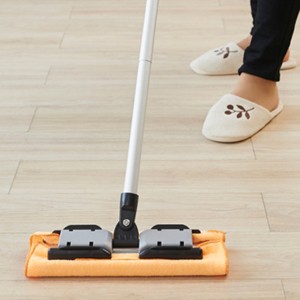 フローリングワイパー タフモッピー Ｊ-300 （ フロアワイパー 床用ワイパー 本体 クロス2枚 セット リビング 拭き掃除 床拭き 長柄 床掃