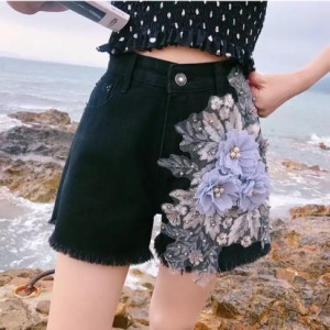 ボトムス パンツ レディース デニム 送料無料 個性的 ショート レース 刺繍 ポケット カットオフ 切りっぱなし 目立つ 美脚 脚長 着回し 