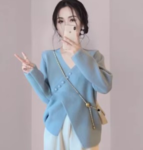 トップス レディース ニット セーター 秋服 冬服 Vネック 襟なし ノーカラー アシンメトリー 切り替えデザイン インスタ映え SNS 映え 写