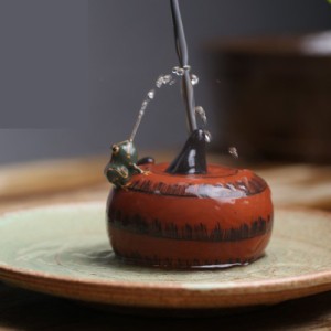 【訳あり】置物 茶玩 水を噴くカエル 紫砂 陶磁器 (くわい)