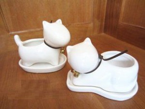 フラワーポット ミニ 鈴付き ネコ イヌ 白 陶器 2個セット 受け皿付き