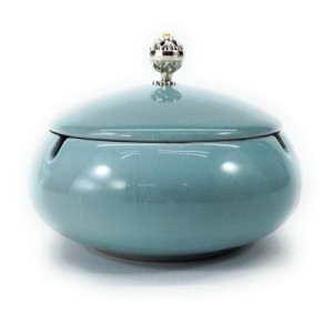 灰皿 純和風 和モダン 美しい取っ手の蓋付き 陶器製 (ライトブルー)