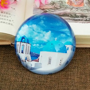 置物 ペーパーウェイト 美しいエーゲ海の町 風景 半円型 ガラス製 (Cタイプ)