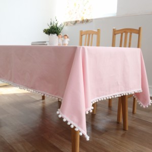 テーブルクロス 小さなボンボン付き ピンク ガーリー風 (長方形A 100×140cm)