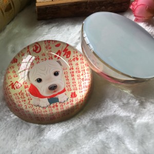 置物 ペーパーウェイト かわいい犬と福の漢字 半円型 ガラス製