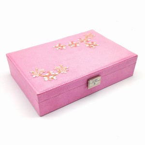 アクセサリーボックス 桜モチーフ 和風デザイン スエード調 鍵付き (ピンク)