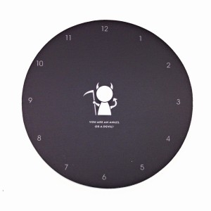 マウスパッド 丸型 モノトーン 時計の文字盤風 厚みあり (悪魔)