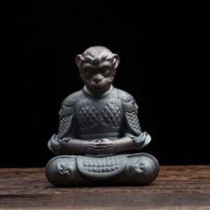 置物 茶玩 瞑想する孫悟空 陶磁器製 お香立て (法界定印)