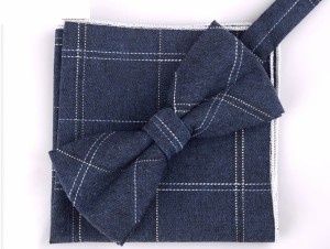 蝶ネクタイ＆ポケットチーフ ステッチラインのチェック柄 コットン 2点セット (ブルー)