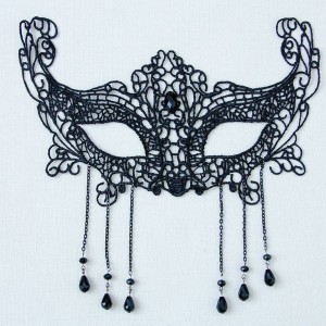 コスプレ 仮面舞踏会風 繊細なレースマスク 6本のチェーンと宝石 ブラック
