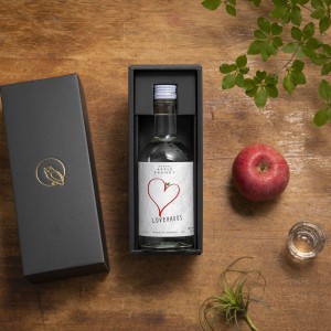 サンアップル醸造 LOVEVADOS APPLE BRANDY 25度 箱入 ブランデー