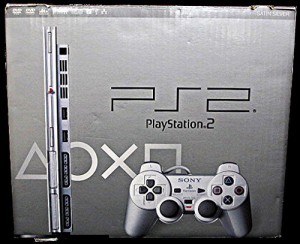 PlayStation 2 サテン・シルバー (SCPH-79000SS) 【メーカー生産終了】(中古品)