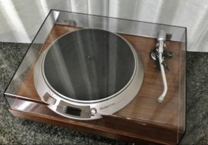 DENON デノン DP-1600 ターンテーブル レコード(中古品)