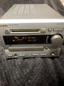 ONKYO オンキョー FR-V5 CD/MDチューナーアンプ  CD/MDコンポ MDLP非対応（センターア(中古品)