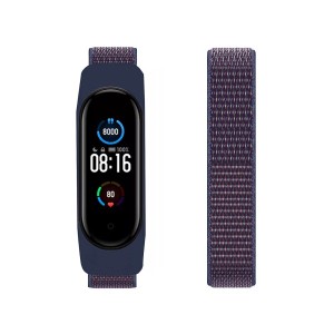 (AGUPERFIT) コンパチブル Mi Band 6 5 4 3 バンド、柔らかく快適で通気性の良い無段階調節ナイロンループ替えバンド (インジゴ)