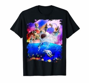 宇宙でサメに乗るレインボーギャラクシー猫 Tシャツ