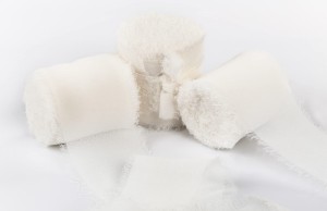 Joycrosso シフォンリボン 3巻 幅4cm×4.5M/巻 手芸 服飾 結婚式 ブライダルブーケ ギフトラッピング リボン #029-ホワイト