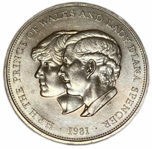 英国チャールズ皇太子殿下ご成婚記念クラウン貨 1981年 エリザベス2世 記念コイン プラケース付き