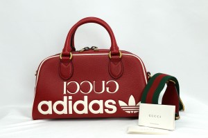 GUCCI adidas コラボ ミニ ダッフルバッグ ハンドバッグ  レッド ホワイト GGクリスタルキャンバス レザー【中古】