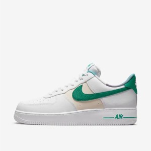 Nike Air Force 1 Low ’07 LV8 EMB  White and Malachite ナイキ エアフォース1 ロー '07 LV8 EMB  ホワイト アンド マラカイト