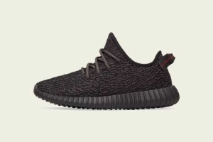 YEEZY Boost 350 Pirate Black 2023 アディダス イージーブースト350 パイレート ブラックBB5350-2023