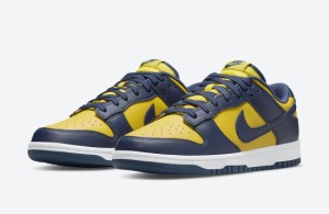 NIKE DUNK LOW MICHIGAN ナイキ　ダンク　ロウ　ミシガン