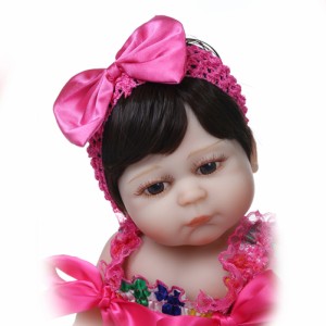 48CMの赤ん坊の人形の現実的な手作りの女の子の柔らかいシリコーンのおもちゃの子供のギフト