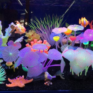 11 葉シリコーン人工水生植物金魚鉢の装飾品形状現実的なカラフルな水族館水中装飾用品