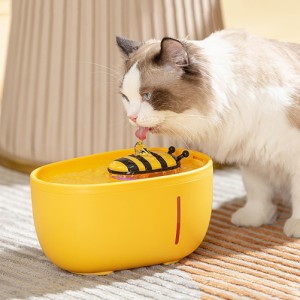 2l 猫自動噴水かわいいミツバチ自動循環水ディスペンサー自動フィーダーペット用品