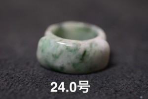 119-6 特売 24.0号 天然 A貨 翡翠 リング 板指 広幅  指輪 馬鞍 くりぬき メンズ