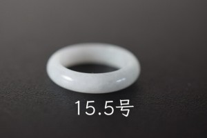 228-40 美品 15.5号 天然 翡翠 リング 板指 広幅  指輪 硬玉 馬鞍くりぬき 誕生石