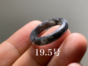 L6-109 美品 黒翡翠 19.5号 ミャンマー産天然 A貨 本翡翠 くりぬき リング