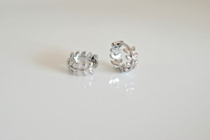 ★新品★01 可愛い 枝フープピアス シンプルなピアス シンプルフープピアス 超大フープピアス 葉 ミニフープピアス