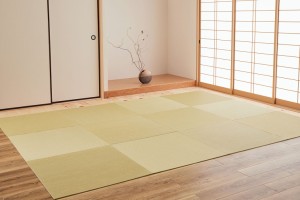 置き畳み 薄型 敷き込み畳 カットOK 幅82×82 和紙畳 1.3cm厚 防カビ 模様替え DIY 滑り止め付き お掃除ロボット対応 約半畳 1枚入り お