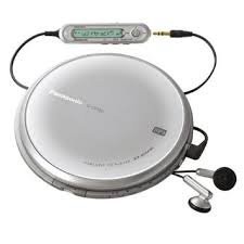 Panasonic　MP3対応ポータブルCDプレーヤー　SL-CT720シルバー(中古品)