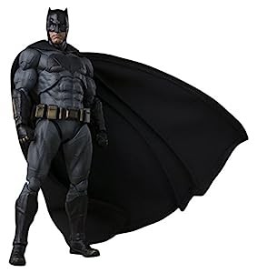 S.H.フィギュアーツ バットマン(JUSTICE LEAGUE) 約150mm ABS&PVC&布製 塗装済み可動フィギュア(中古品)