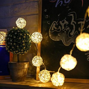 イルミネーションライト ストリングライト クリスマス パーティー 結婚式 誕生日 飾りライト ボール型 電池式 電飾 室内室外 防水 電球色