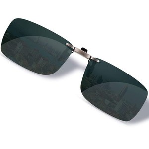 [SOXICK] クリップオン サングラス 前掛け偏光サングラス クリップめがねの上から ワンタッチ装着 UV400 スモーク メガネに取り付け スク