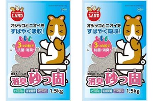 マルカン 小動物用(ハムスター・リス・テグー・モモンガ)トイレ砂 消臭砂っ固 1.5KG × 2袋セット (開封口止め用シリコン輪ゴム付き)